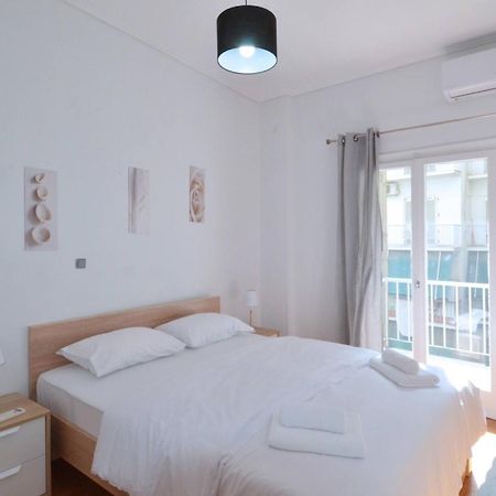 A cozy minimal apartment at Koukaki, Dimitrako... Athena Bagian luar foto