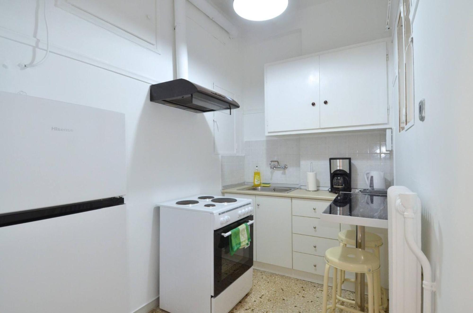 A cozy minimal apartment at Koukaki, Dimitrako... Athena Bagian luar foto